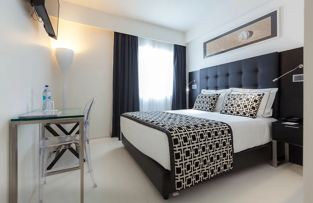 Faro Boutique Hotel-1