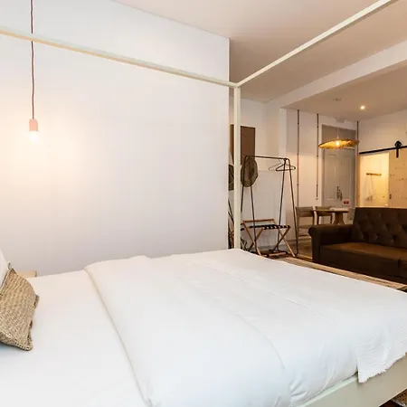 Amália Boutique Suites&Studios - by @ rita´s place-2